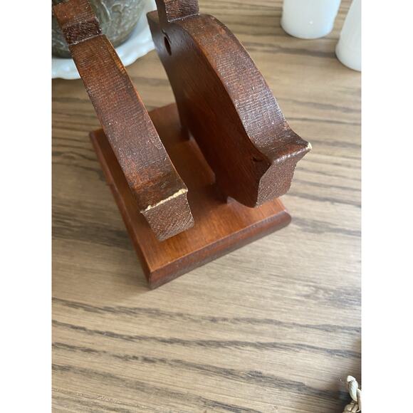 Vintage Wood Pig Napkin Letter Holder Stand Kitsch Kitchen Primitive Farmhouse - Picture 4 of 7